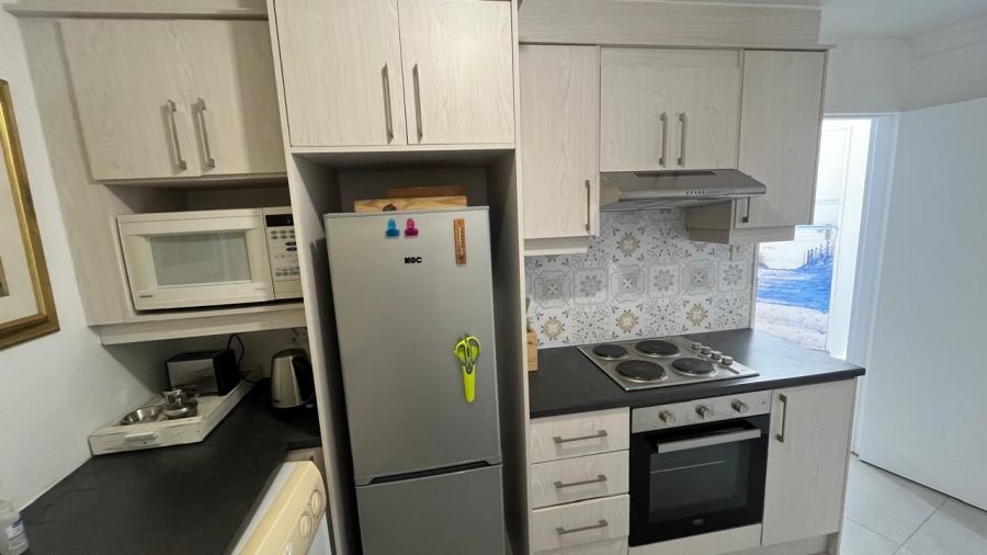 3 Bedroom Property for Sale in Wavecrest Eastern Cape